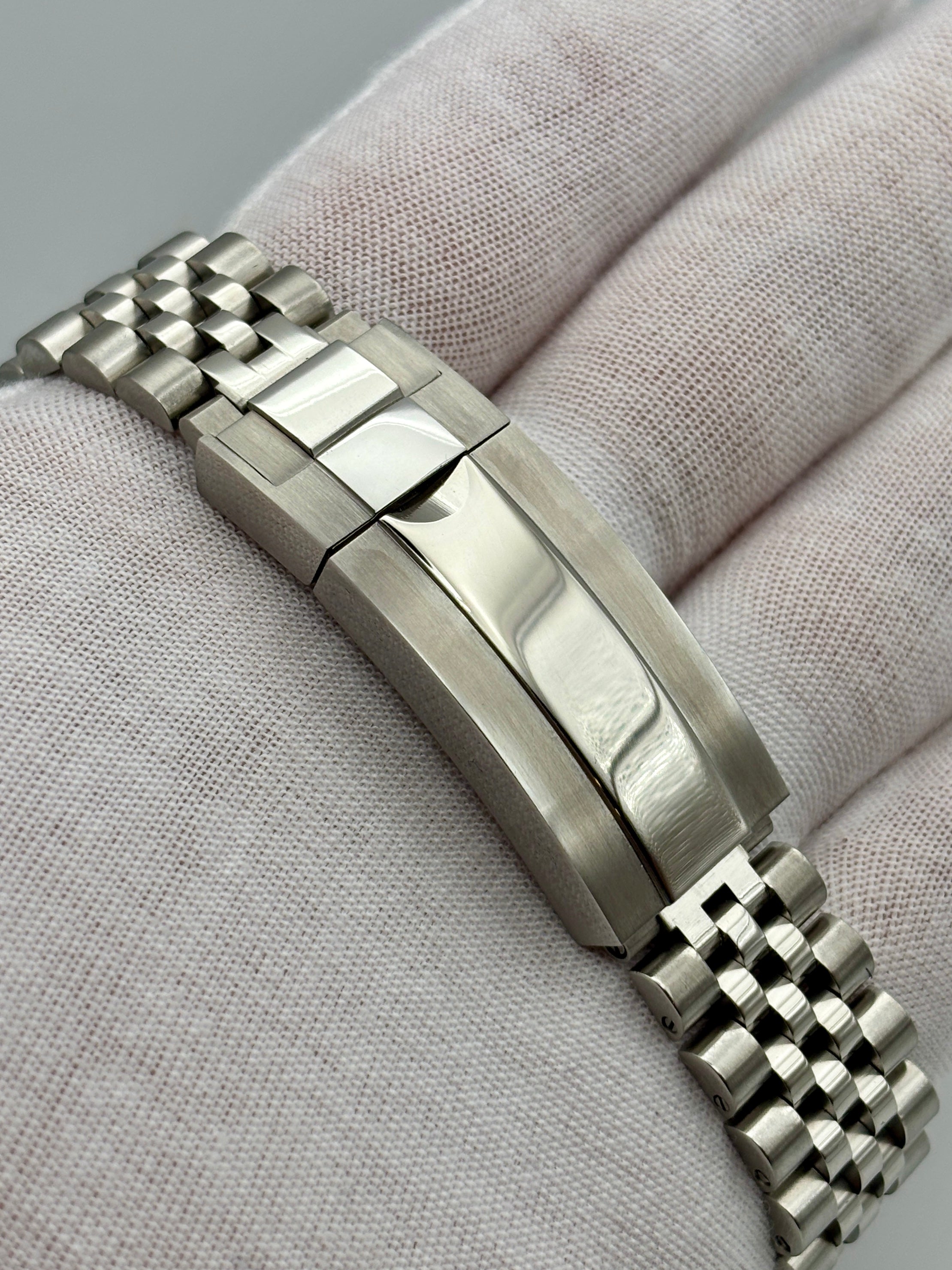 Date Just Arabic Dial Bleu Clair