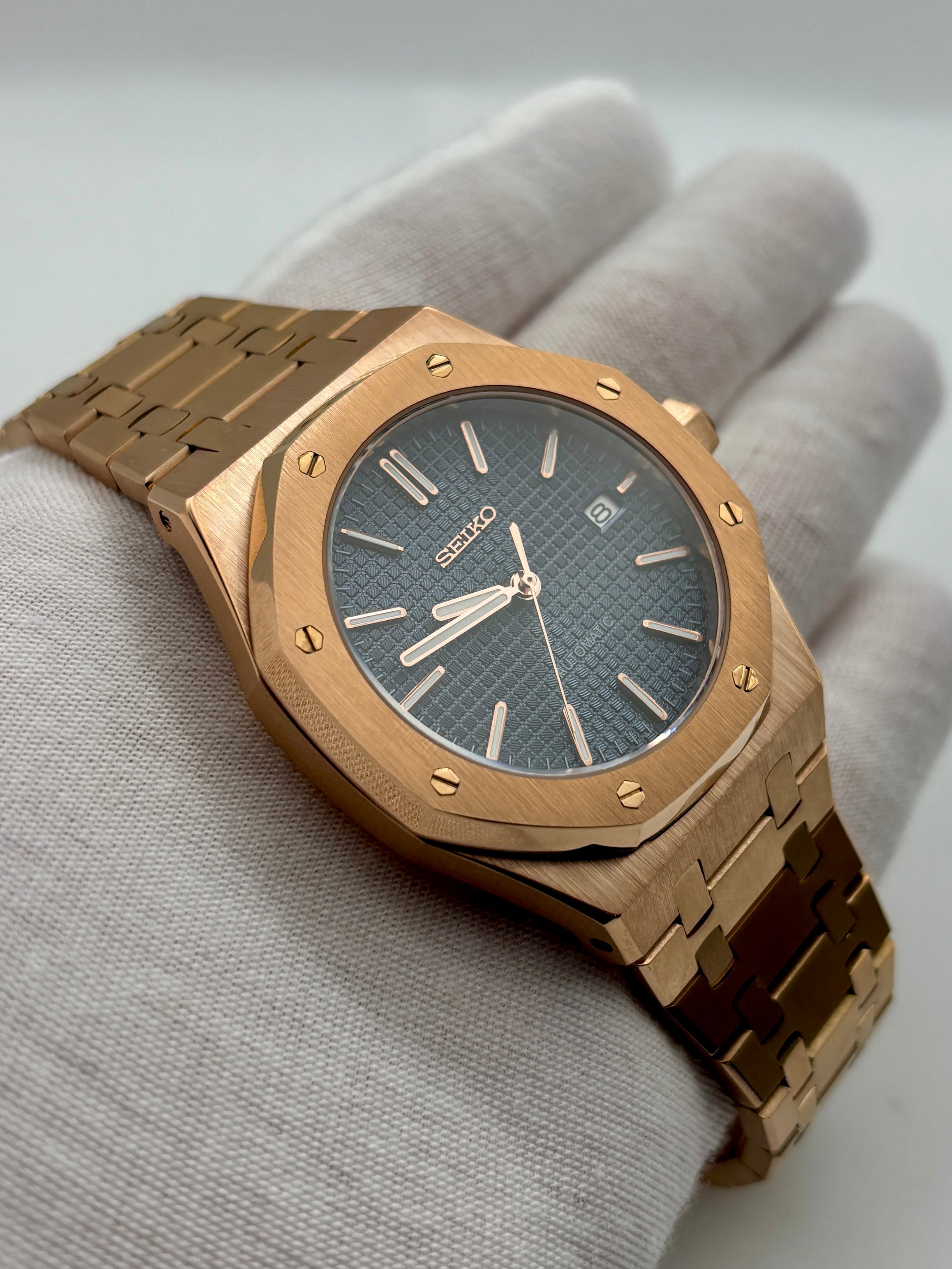 Royal Oak Or Rose Bleu